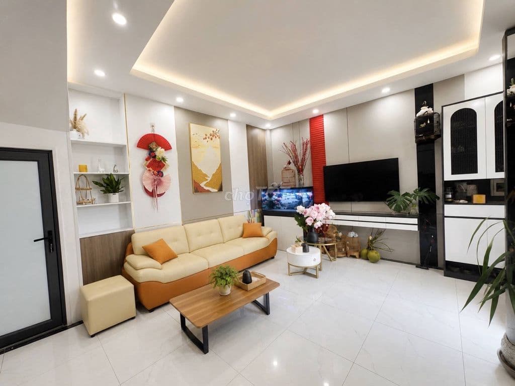 PHÚC LỢI - GIÁ TỐT – FULL NỘI THẤT - 40m2 - 5 TẦNG CHỈ NHỈNH 6 TỶ