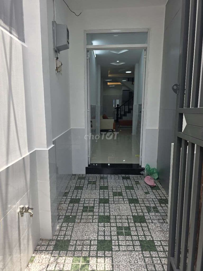 Nhà HXH đường Trương Công Định P13 Q.TB. DT 40m2 trệt 1 lầu