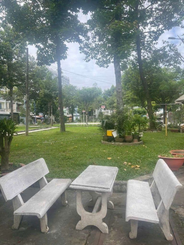 Cần bán gấp Đất .P TTN Q12 khu 38ha vip DT 4,2x 18 giá bán 6tỷ 8 TL