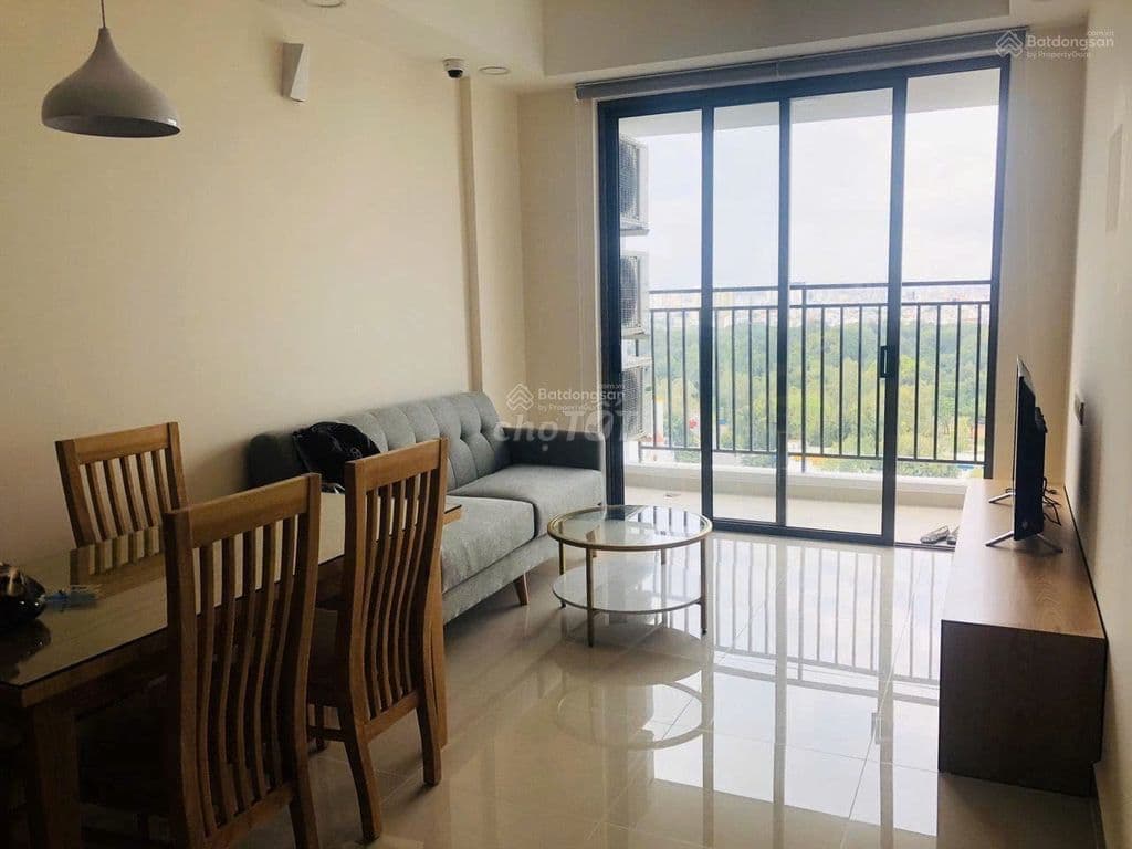 Bán căn hộ chung cư Phan Văn Trị, Quận 5, 60m2, 2Pn, sổ hồng