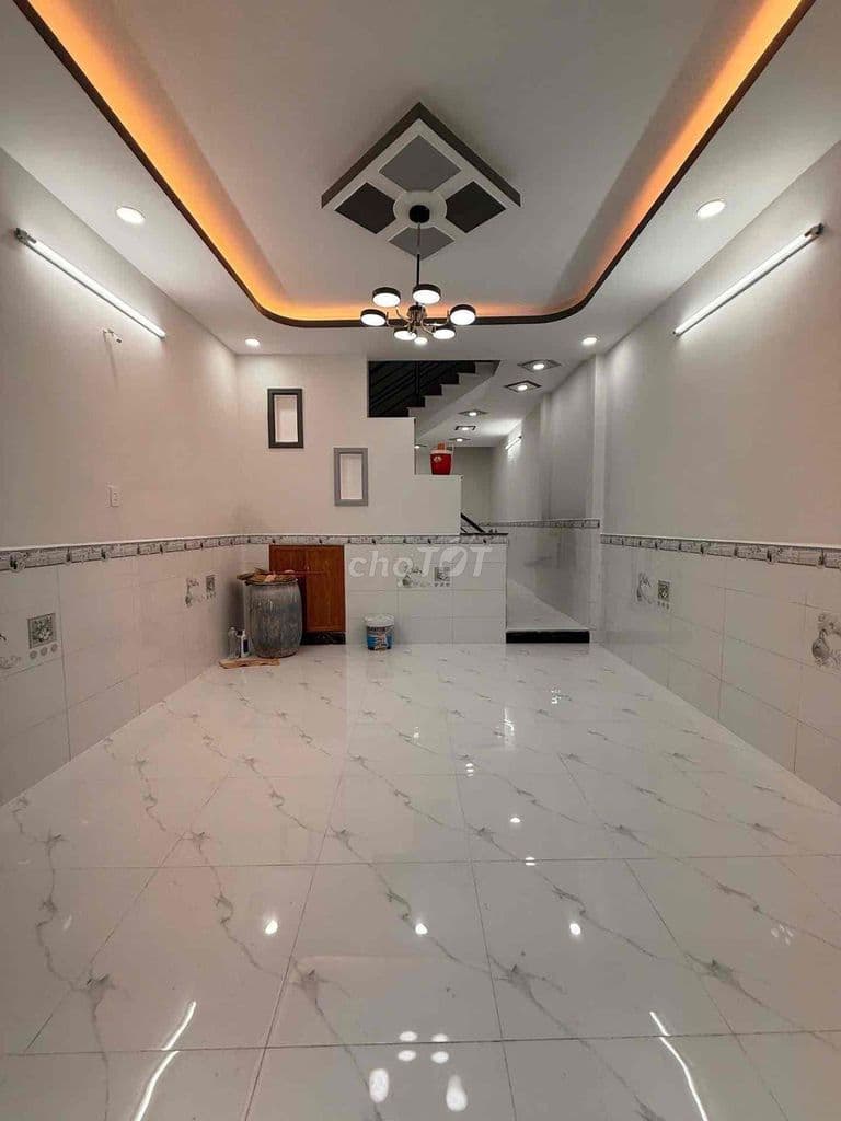 NHÀ MỚI XÂY. CHỦ CẦN BÁN. NHANH - Ảnh 2