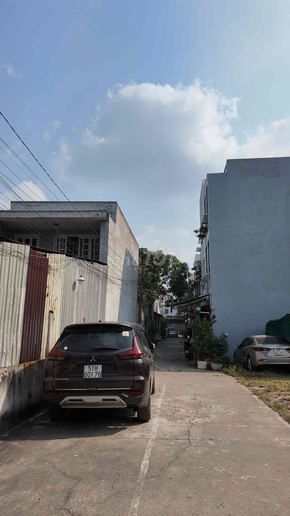 BÁN ĐẤT 2MẶT HẺM XE HƠI - ĐỐI DIỆN VẠN PHÚC - QL13 - 80M2