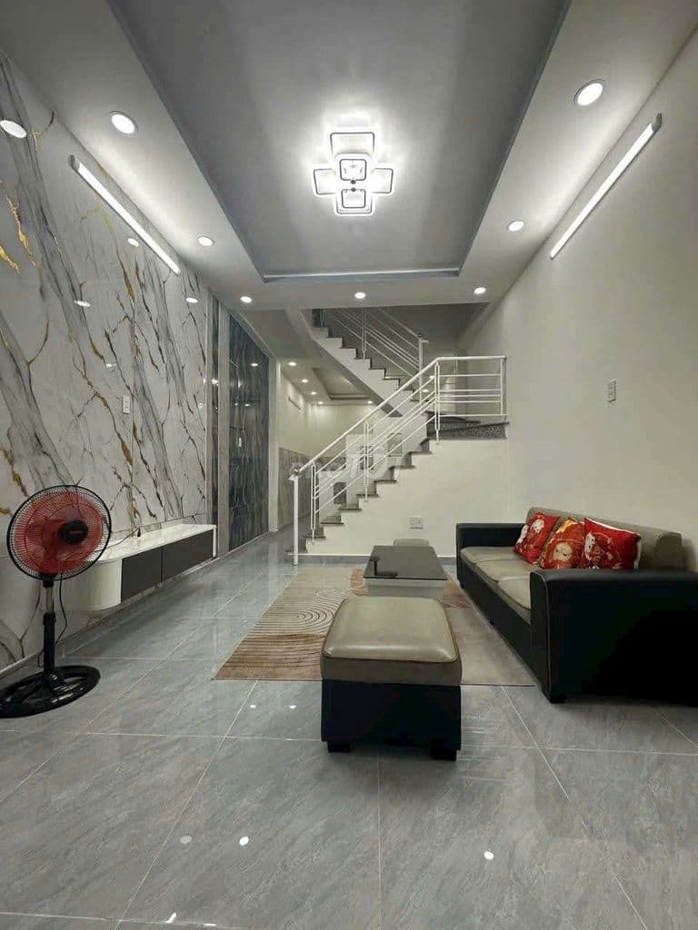 nhà 2 tầng song hành q12,39m2 giá3,5t