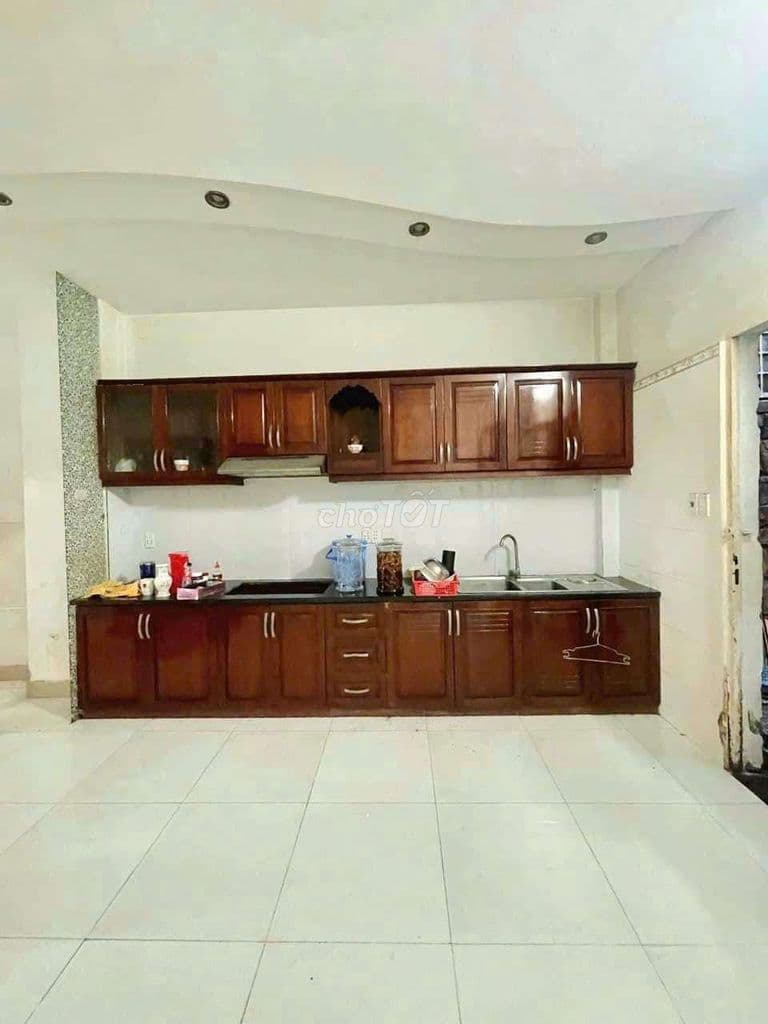 Bán nhà đường 72 KDC Bình Phú 4x17 3 lầu full nội thất - Ảnh 3