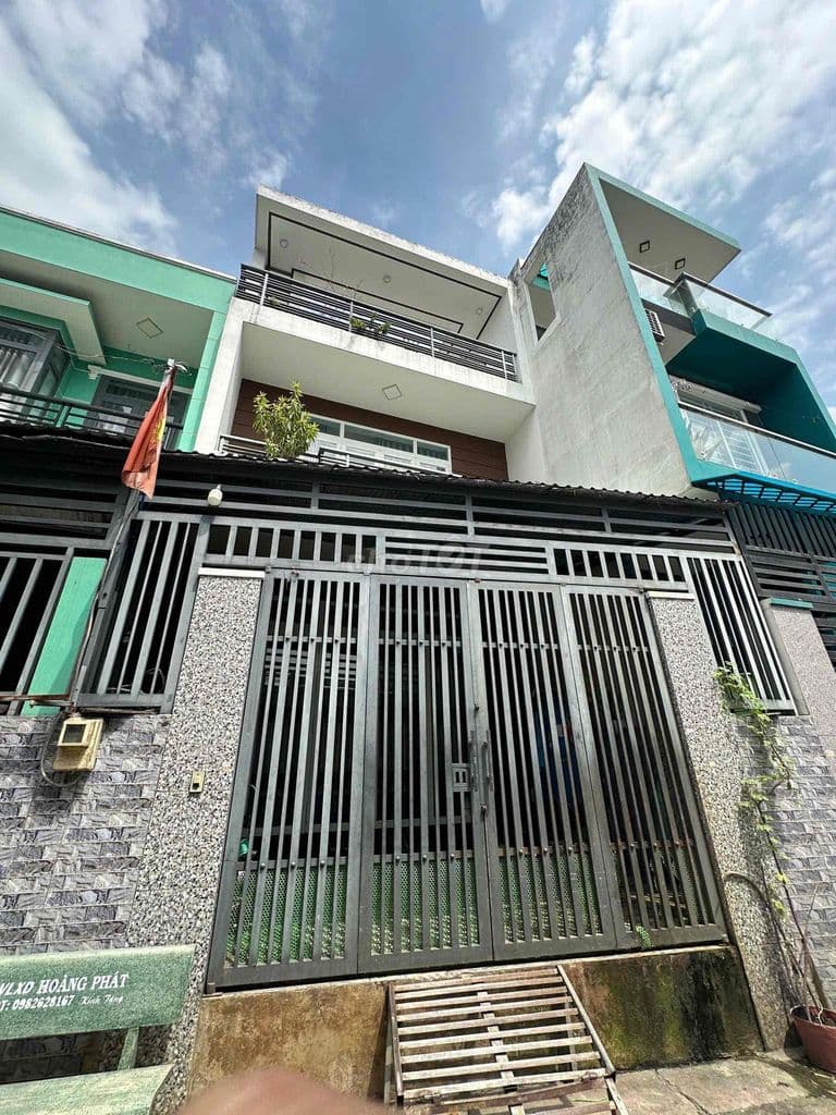 Bán nhà siêu to , 1/ kênh tham lương , BHHB, 5m5x15m, giá 5tỷ3 TL