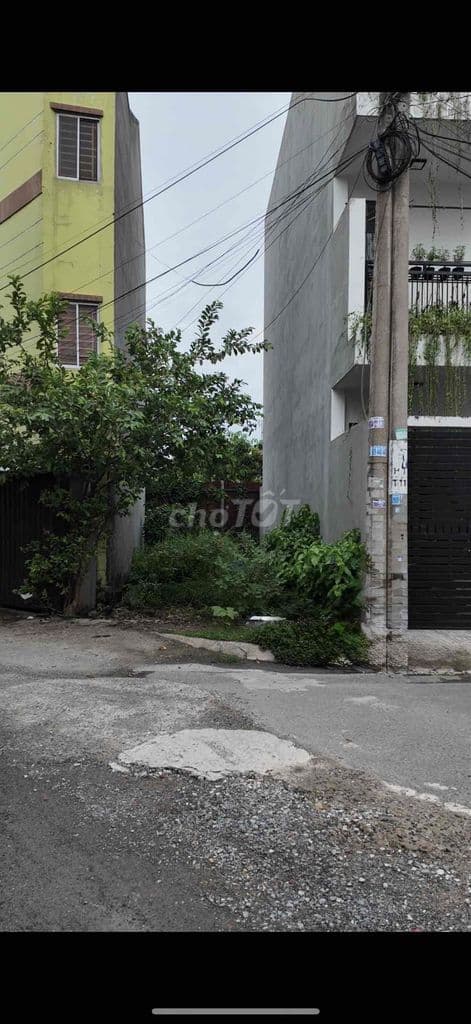 LÔ ĐẤT VỊ TRÍ ĐẮC ĐỊA , XÂY CAO TẦNG, VỀ Q2 NHANH CHÓNG, GIÁ TỐT