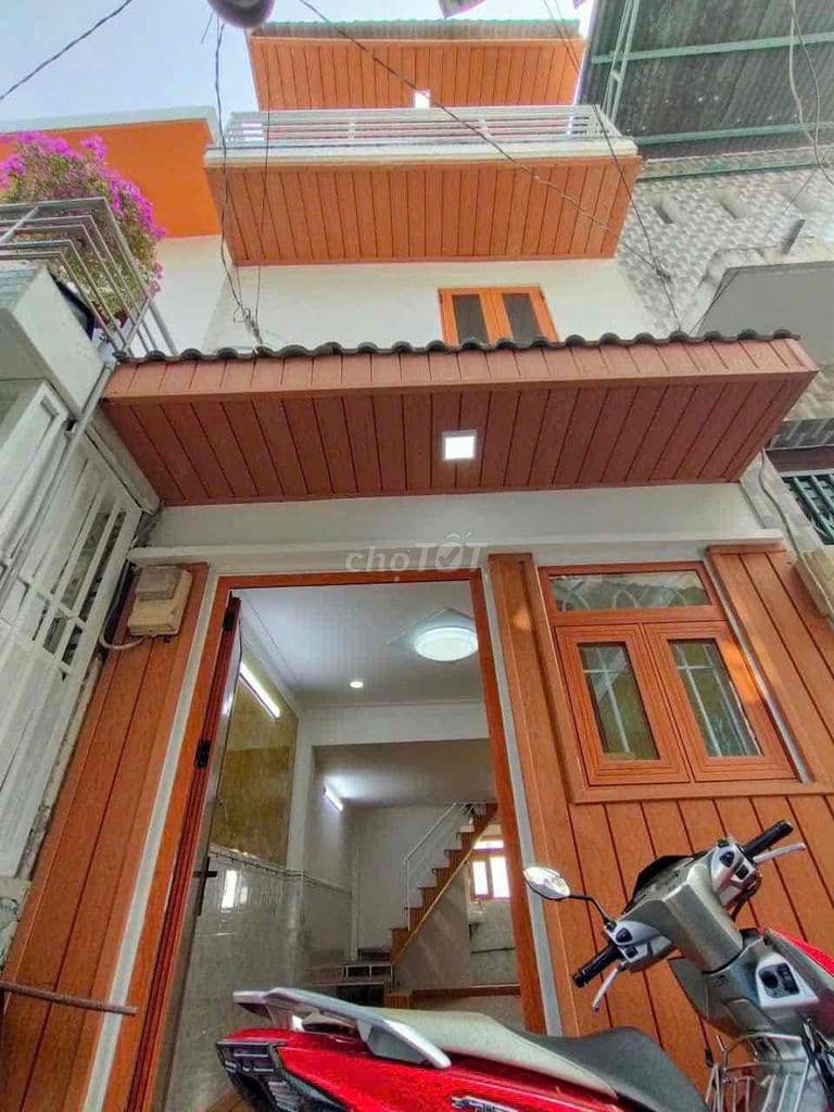 CHÍNH CHỦ GỬI BÁN QUANG TRUNG - 3 TẦNG - DÒNG TIỀN 8TR/THÁNG