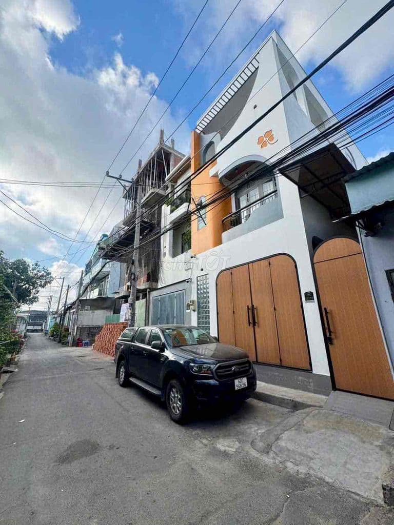 Cần bán nền đất liền kề P. linh Xuân, Tp. thủ Đức, Tp. hcm