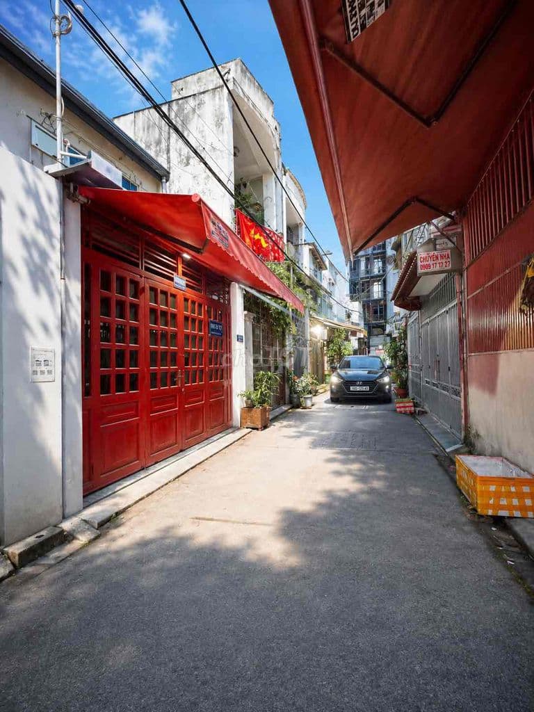 Bán nhà Tân Bình, HXH thông, 56m2, 2 Tầng, Gần Phạm Văn Bạch, 5 TỶ 5