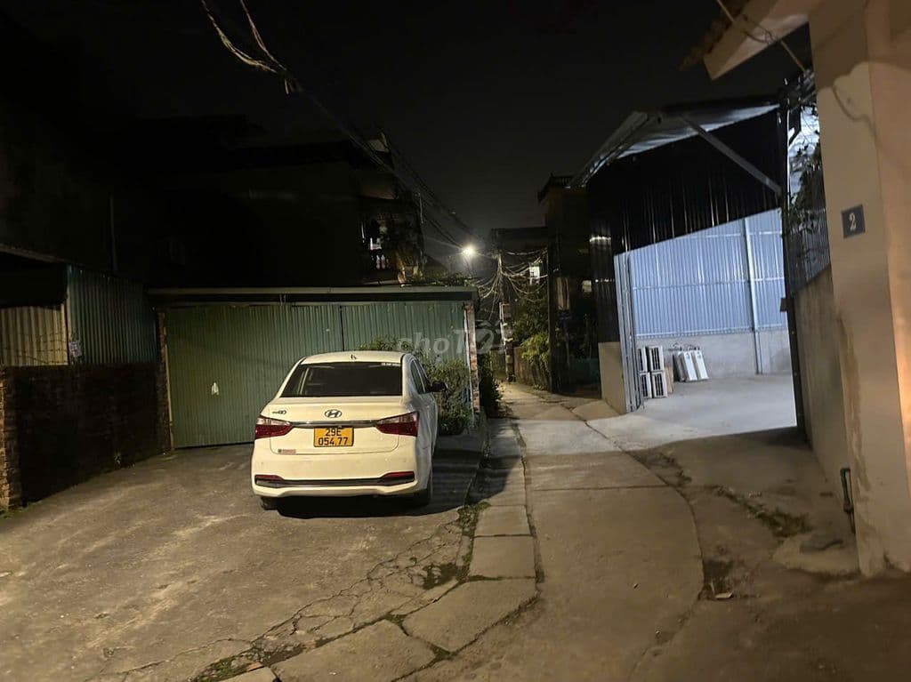 Cần bán đất ngõ 999 Bát Khối 113m² Phía trong đê MT 12.3m Giá 60tr/m2 - Ảnh 2