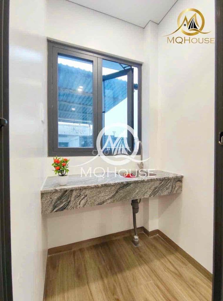 Căn hộ tách bếp chỉ 5tr phường 4 Tân Bình có thang máy - Ảnh 2