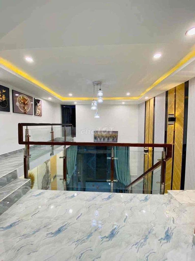 BÁN NHÀ MỚI Ở NGAY 4 Tầng - 1 Trục Phan Huy Ích Ngay Emart 5x12 cn 57m