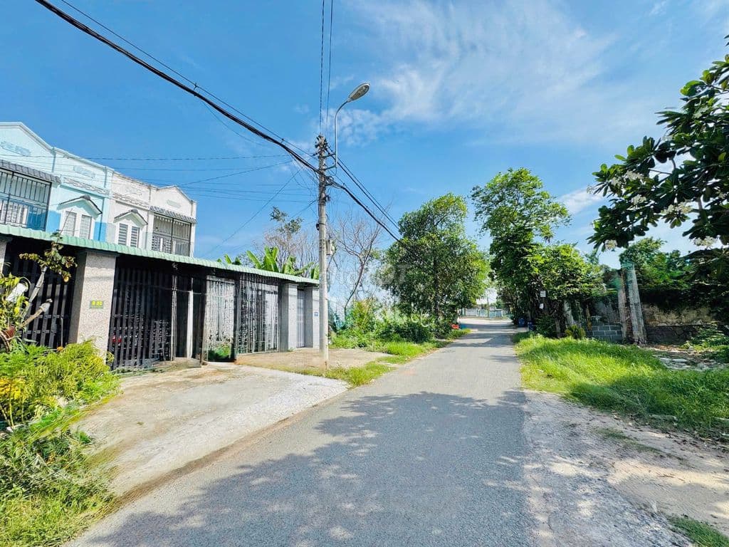 Lô Đất Đẹp 130m2, Mặt Tiền Quốc Lộ 22, 720 Triệu - Ảnh 2
