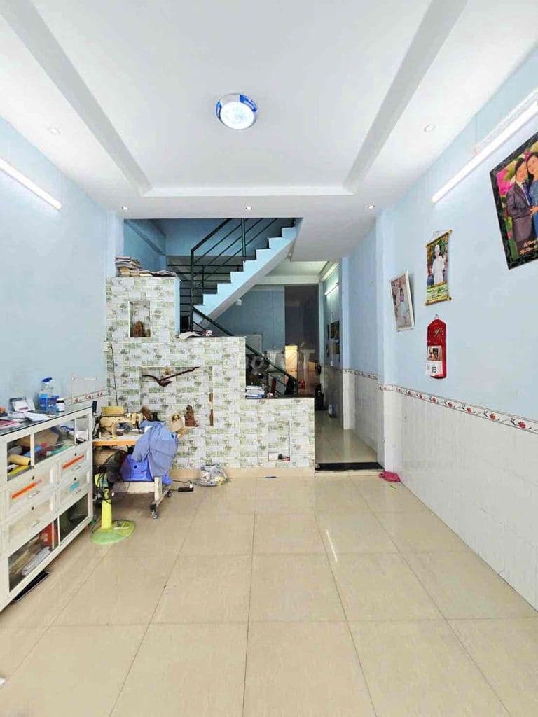 Bán nhà 2 tầng, hẻm xe hơi P. Trường Thạnh Q9 giá 4,2 tỷ/64m2