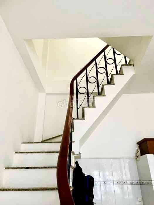 NHÀ 3 TẦNG BTCT GẦN MẶT TIỀN ÂU CƠ – SỔ HỒNG RIÊNG – CHỈ 4,2 TỶ - Ảnh 3