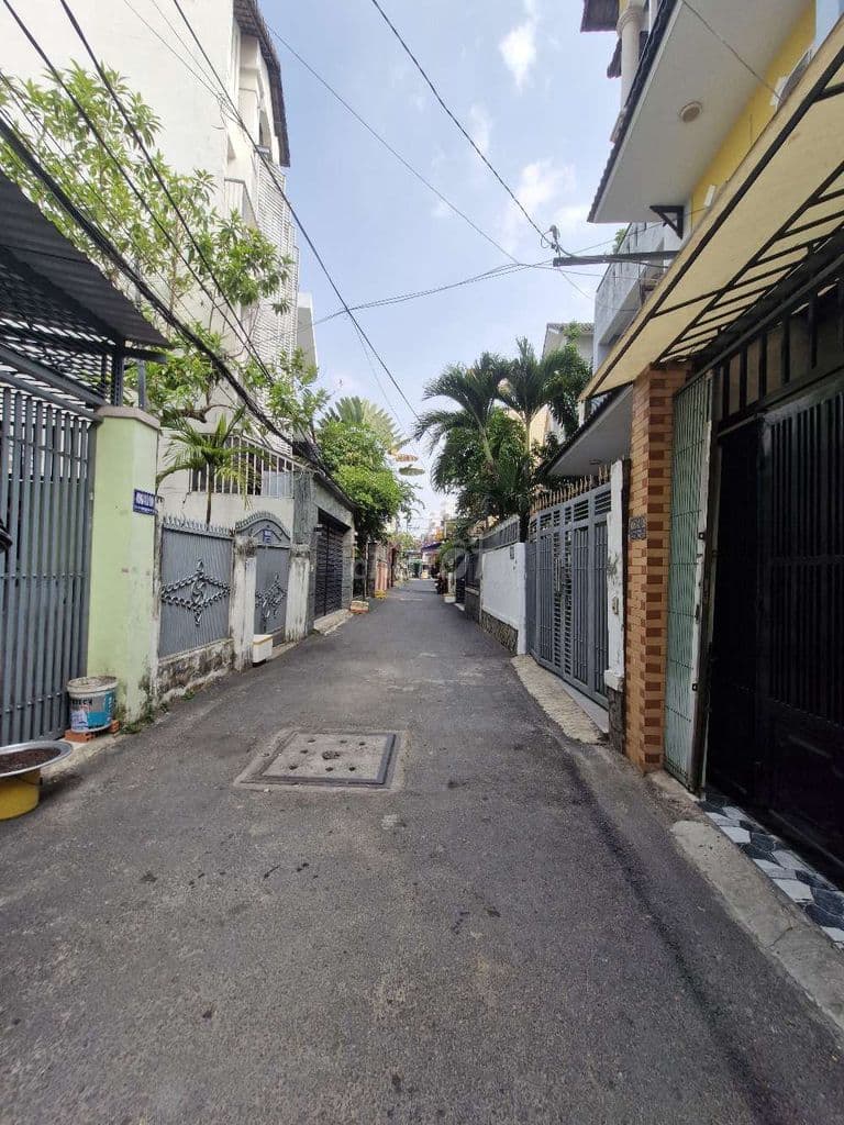 Bán lô đất Dương Quảng Hàm gần cv văn hóa gò vấp, dt 58m, giá 6,5 tỷ