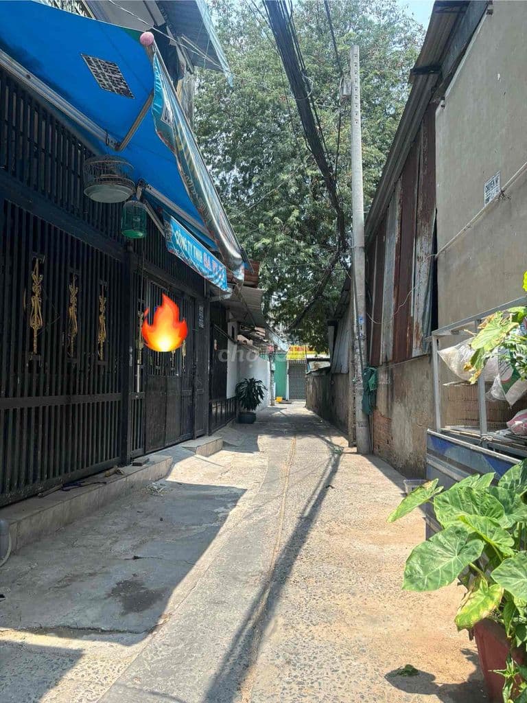 Nhà nát Phú Thọ Hoà - Luỹ Bán Bích - nhỉnh 4tỷ - xe hơi tận cửa - Ảnh 2