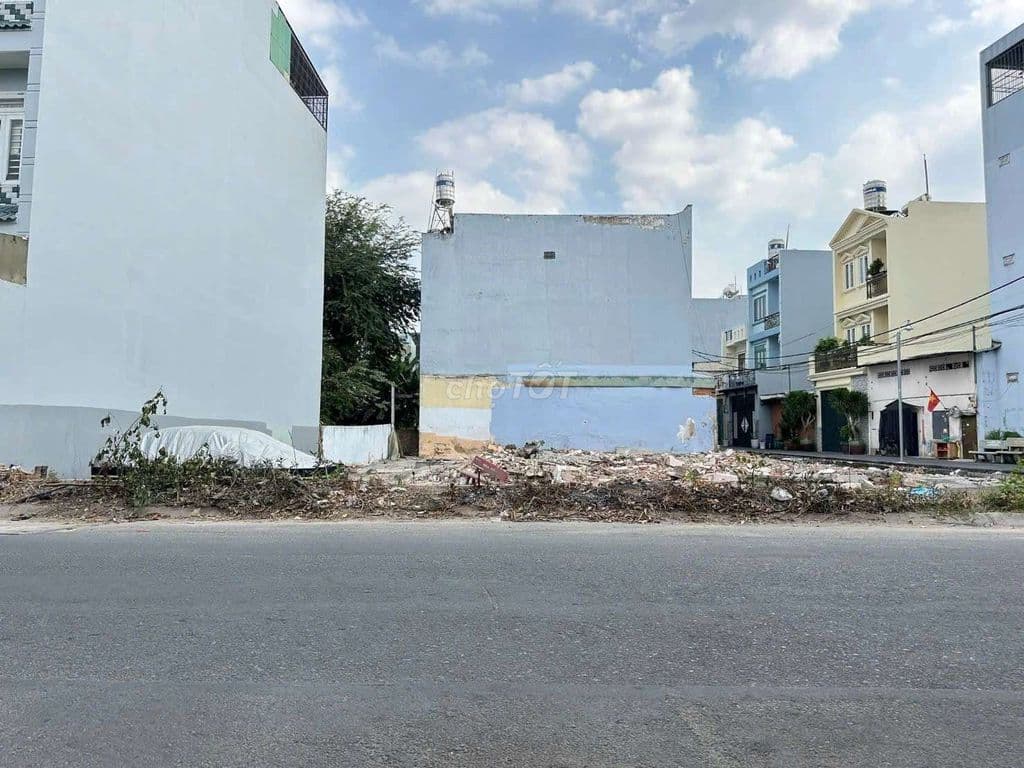 BÁN ĐẤT MT DT 4.1x15m Giá 5.2 Tỷ TL Đg Trần Thị Năm p.T.C.Hiệp Q12