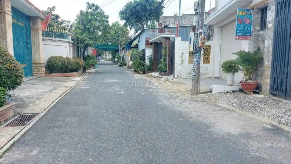 Bán Căn nhà Vườn ngay Tân Phú trung Củ Chi Gần BV X,Á giá 1ty150triệu