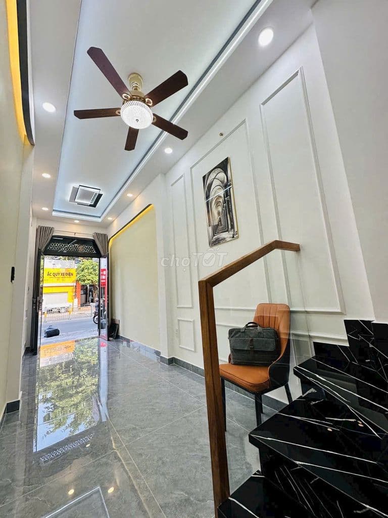 Bán nhà mặt tiền 2pn đường Lũy Bán Bích, Tân Phú