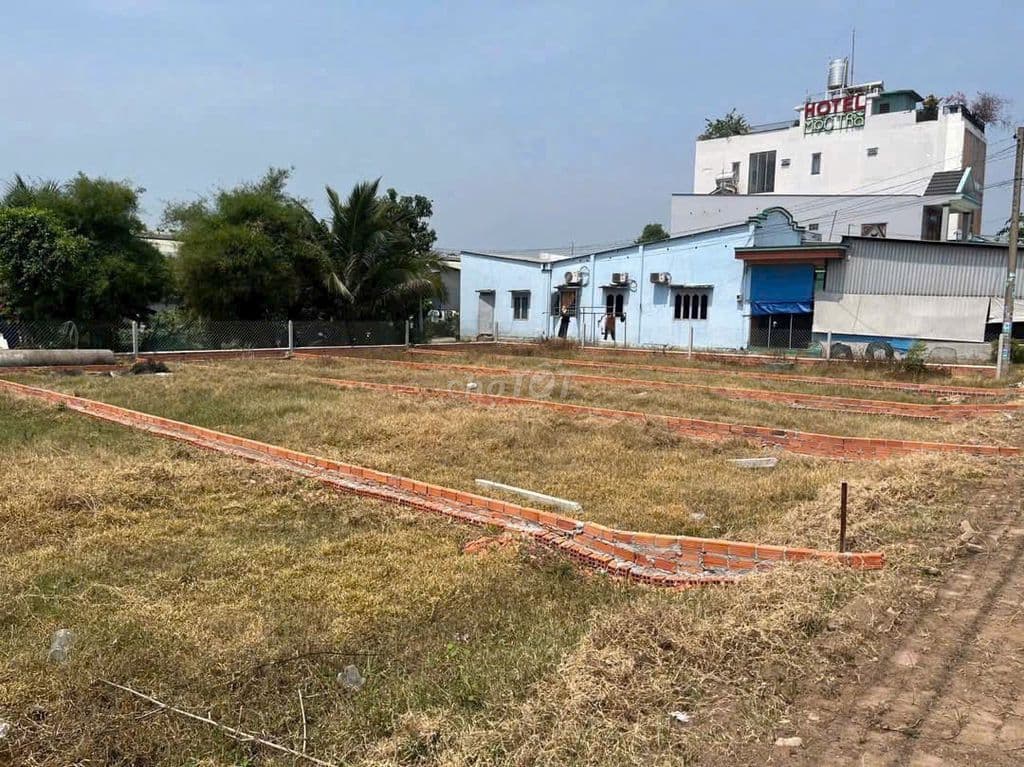 Bán gấp lô đất 105m2 giá 1tỷ280 Cây Trôm Mỹ Khánh xã Thái Mỹ Củ Chi