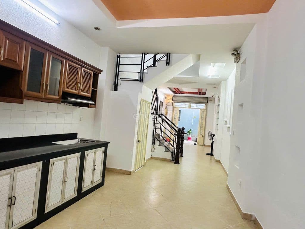 BÁN NHÀ NGAY ĐƯỜNG CỘNG HÒA VỪA MỞ RỘNG THÊNH THANG: 45/22 LÊ VĂN HUÂN