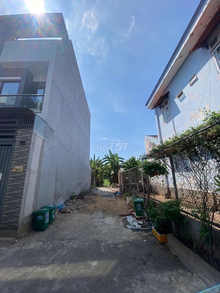 Đất đường 12, kế Trường THCS Tam Bình, giá 5,2 tỷ.