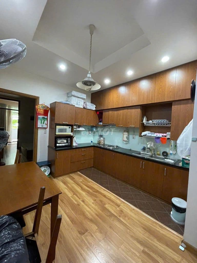 Bán nhà HXH 686/72 Cách Mạng Tháng 8.DT:4x17m,4 Tầng vuông vức - Ảnh 2
