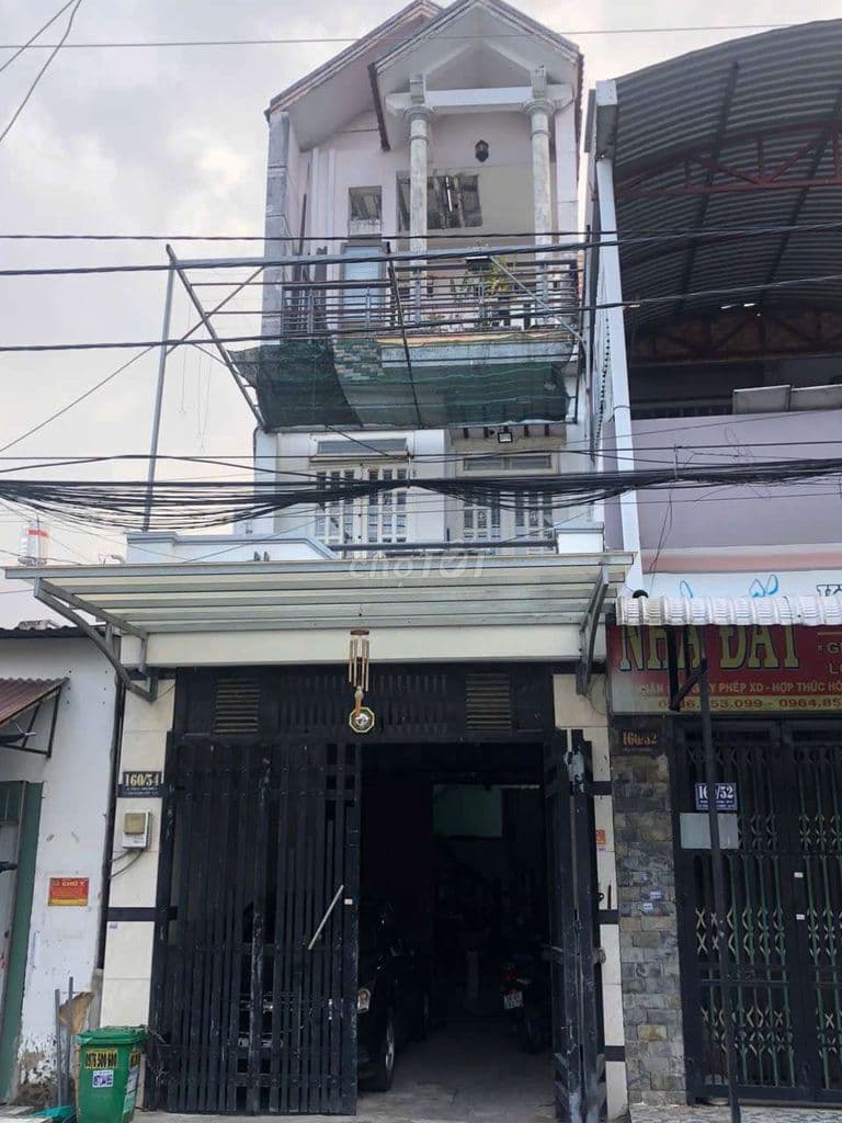 cần bán nhà mặt tiền q12 chính chủ