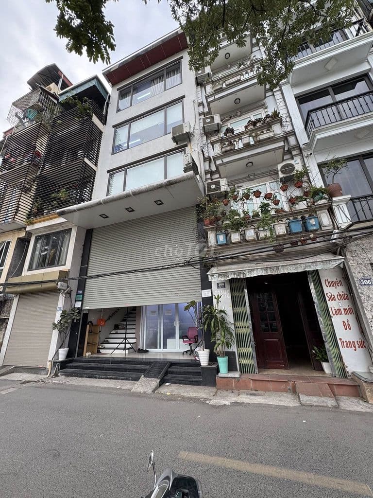 Mặt phố Mai Anh Tuấn giá 15 tỷ, 22mx5 tầng