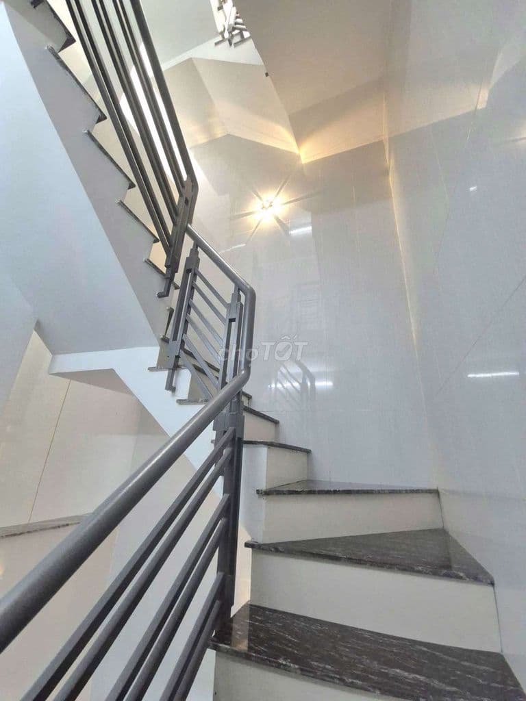 NHÀ NI SƯ HUỲNH LIÊN 4 TẦNG 6.1 TỶ - Ảnh 3