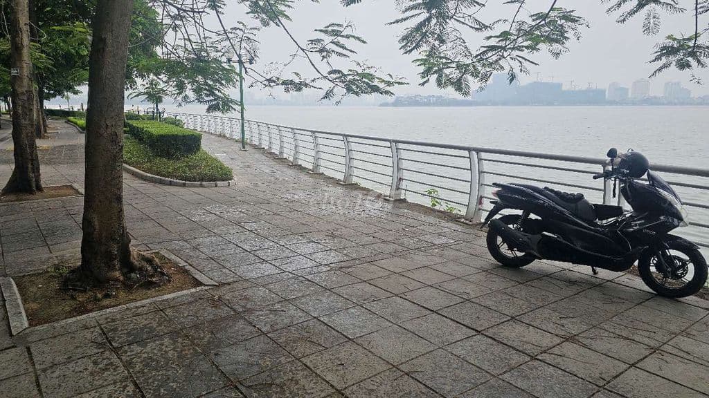 Mặt Phố Nguyễn Đình Thi Tây Hồ Lô Góc 145m2 6 tầng mặt tiền 23m