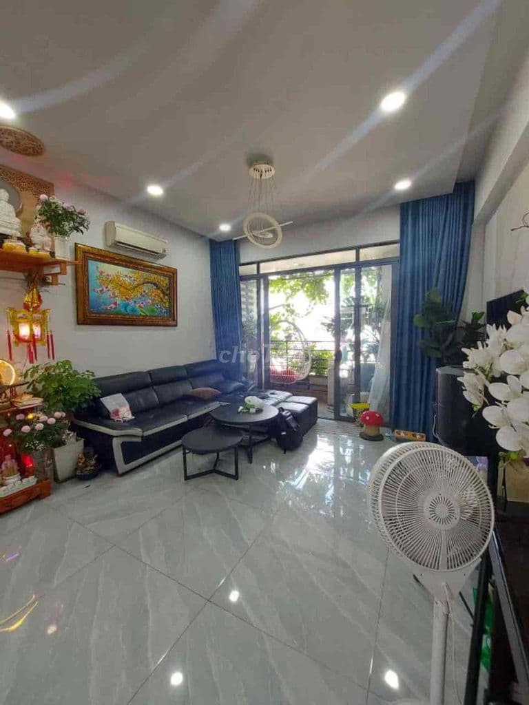 Căn hộ Thuận Việt, Quận 11, căn góc 3 ban công, ngay Lý Thường Kiệt