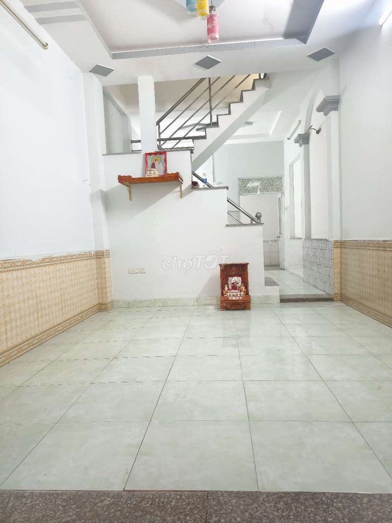 Nhà đẹp Lê Thị Lơ - Khu Phố an ninh , sạch sẽ