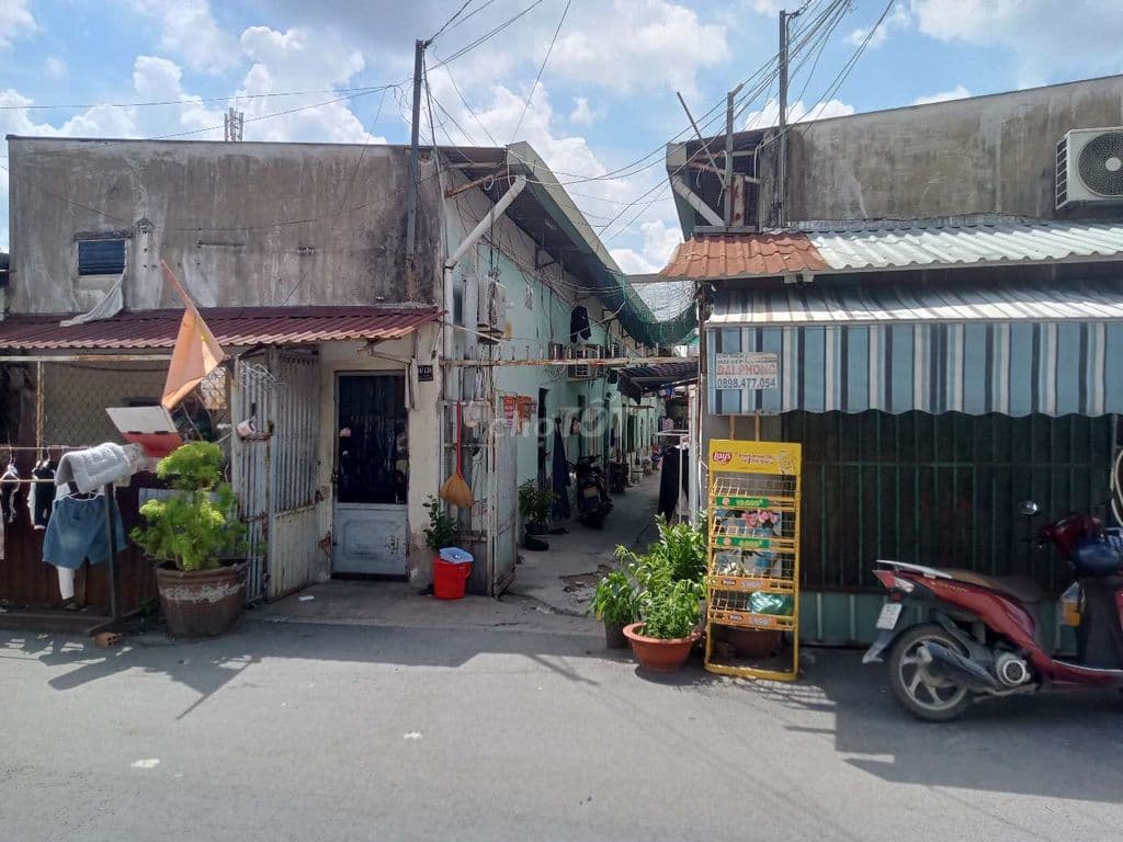 cần bán dãy trọ 16 phòng ngay chợ hiệp Bình Phước thủ Đức