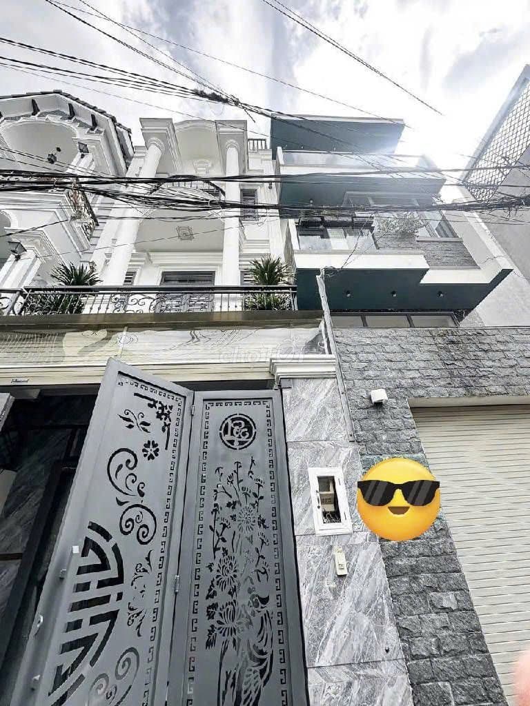 Nhà đẹp đường Lã Xuân Oai, trệt 2 lầu 4PN có thể dọn vào ở ngay