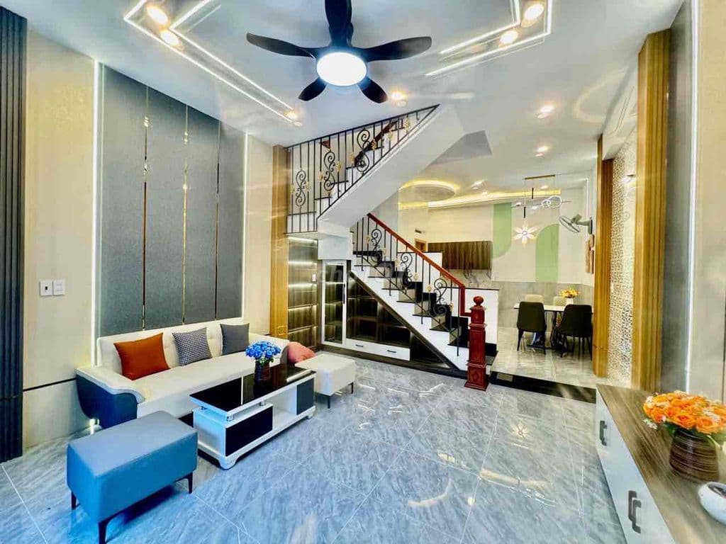 NHÀ 3 TẦNG MỚI XÂY GẦN TRƯỜNG NGUYỄN TRUNG TRỰC - GIÁ : 6 ty68