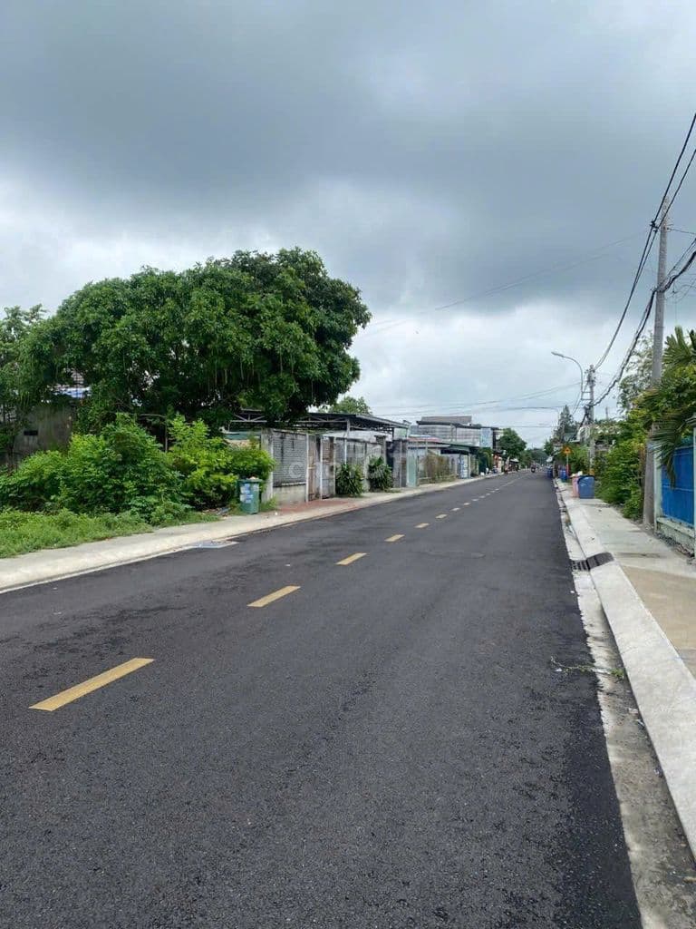 tôi cần bán gấp đất mặt tiền TT Củ Chi - ngang đẹp 6m, 620tr, 300m2 - Ảnh 2