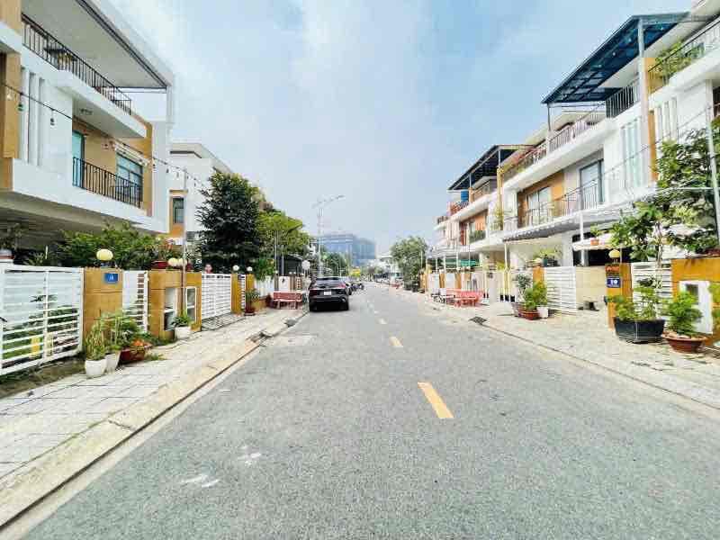 NHÀ ĐẸP MỚI MẶT TIỀN 3 TẦNG ĐƯỜNG TÔ NGỌC VÂN - Ảnh 2