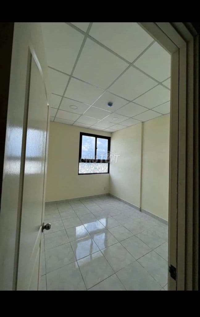 Bán căn hộ lock D2 chung cư Dgold