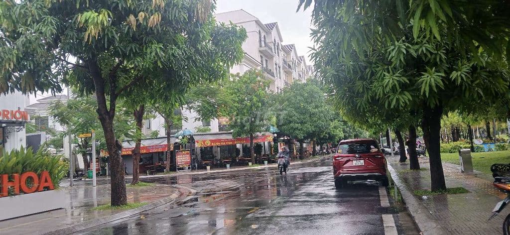 BÁN NHÀ MẶT TIỀN QUẬN 12 VỊ TRÍ ĐẮC ĐỊA