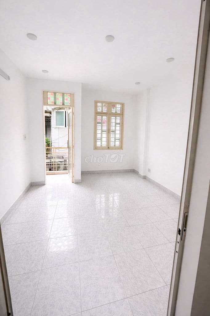 NHÀ ĐẸP HỒ THỊ KỶ- 3 TẦNG- HẺM 4M, KHU AN NINH- THU NHẬP 14TR/TH - Ảnh 3