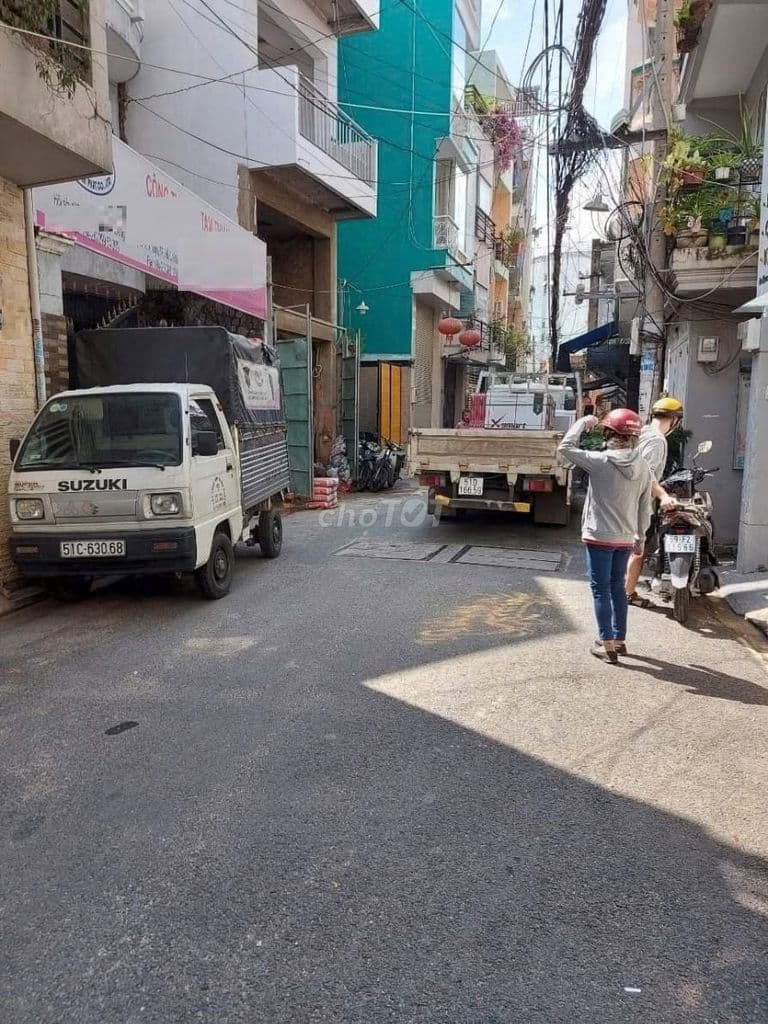 6.x Tỷ - Bán nhà 137/14 Lê Văn Sỹ - 3 Tầng - Hẻm 2 xe hơi tránh nhau - Ảnh 2