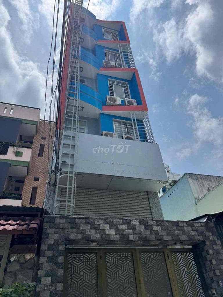 nhà đúc 4,5 tấm trường chinh phường đông hưng thuận Q12 dt: 107m2