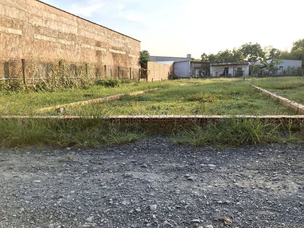 Sở hữu lô đất trung tâm Củ Chi 5x21 full thổ chỉ 900tr sang tên ngay