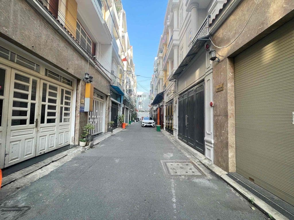BÁN NHÀ 3 LẦU NGAY VẠN PHÚC CITY, CÁCH QL13 100M, SHR, KHU ĐỒNG BỘ - Ảnh 3