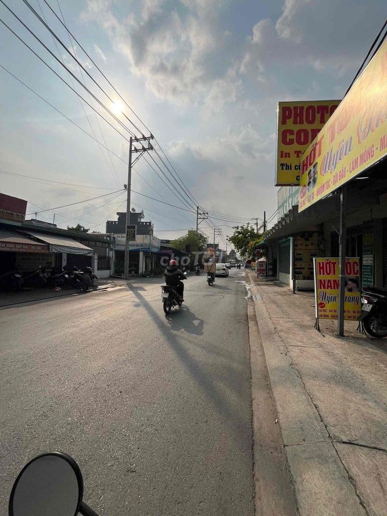 Chính Chủ Bán Nhà Mặt Tiền Phan Văn Hớn 5 x 35 Giá Siêu Rẻ 10,5 Tỷ