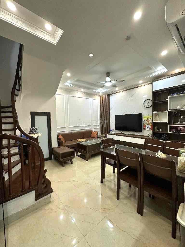 💎 HIẾM - TRUNG TÂM PHỐ HÀNG KHÔNG NGUYỄN SƠN - FULL NỘI THẤT XỊN - SẴN - Ảnh 3