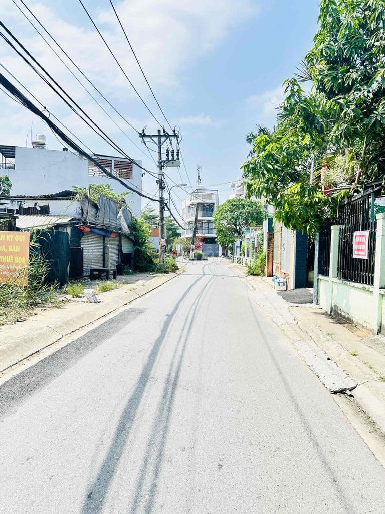 NHÀ BÈ: 3.75TY CHO 80m2 - HẺM XE TẢI - Ảnh 2