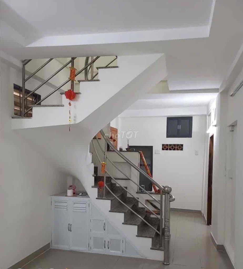 LẠC LONG QUÂN- NI SƯ HUỲNH LIÊN- 3 TẦNG 5PN - H3G- NHỈNH 3 TỶ - Ảnh 2